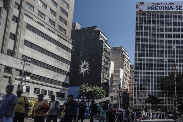 疫情仅次于美国！巴西总统却拒绝戴口罩和封城