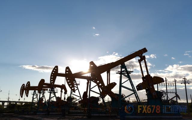 国际油价走弱，因美国升级抗疫措施，且OPEC+或将