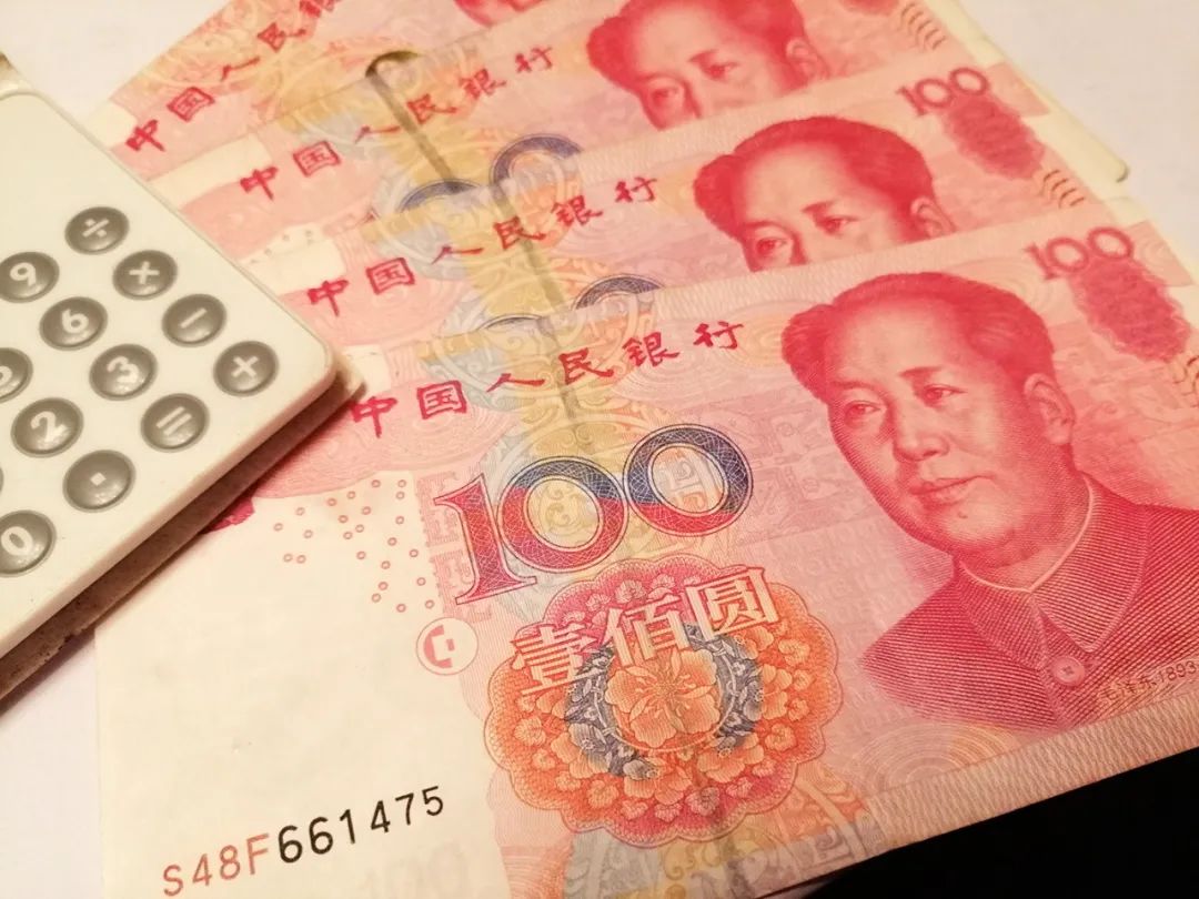 人民币又大涨 一天升破两道关口！影响有多大？