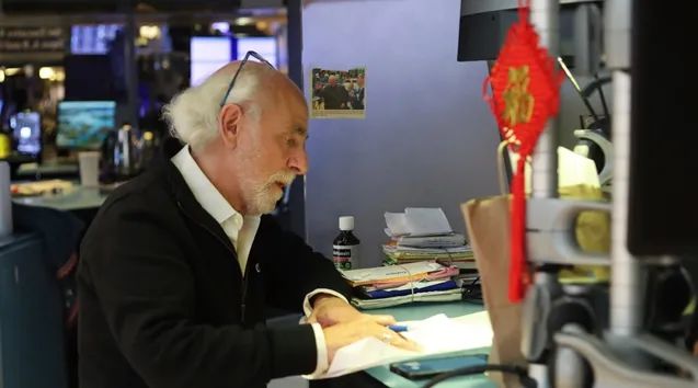 美联储官员老鼠仓？大手笔炒股，鲍威尔赫然在列！